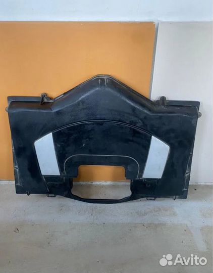 Корпус воздушного фильтра W164 ML350 Mercedes