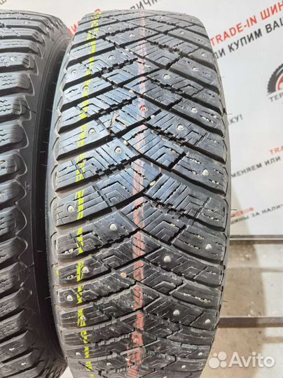 Goodyear Ultragrip Ice Arctic 215/65 R17 99T