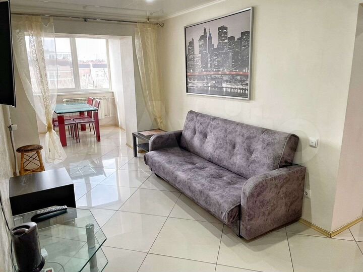 2-к. квартира, 65 м², 7/14 эт.