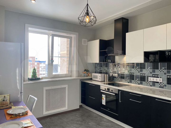 1-к. квартира, 43 м², 10/16 эт.