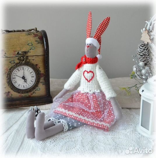 Новогодние зайцы ручной работы в стиле тильда