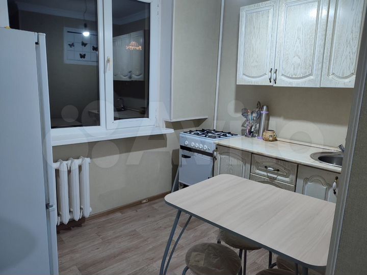 2-к. квартира, 46 м², 4/4 эт.