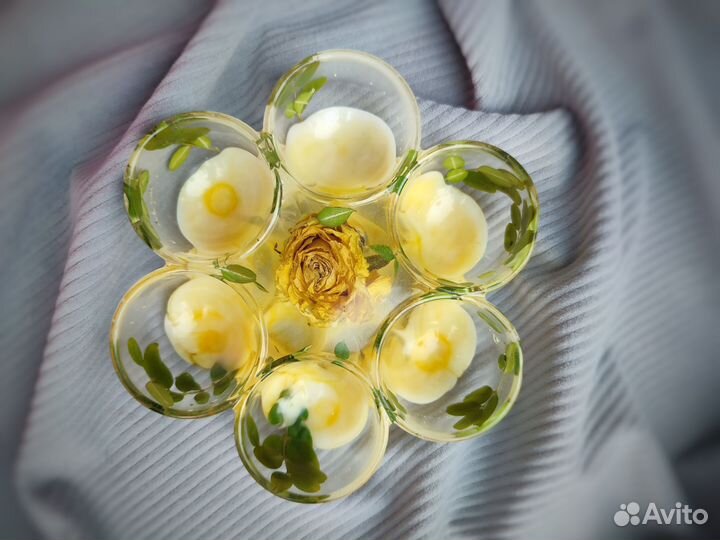 Декоративная пасхальная подставка для яиц