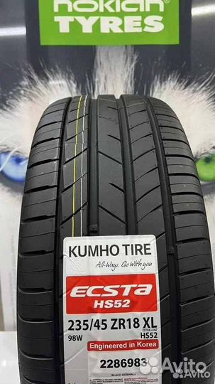 Kumho Ecsta HS52 235/45 R18