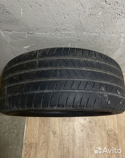 Bridgestone Alenza 001 275/45 R20 и 305/40 R20 112Y