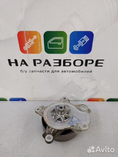 Помпа Toyota Avensis T270 2ZR-FAE 2010