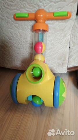 Развивающая игрушка с шарами