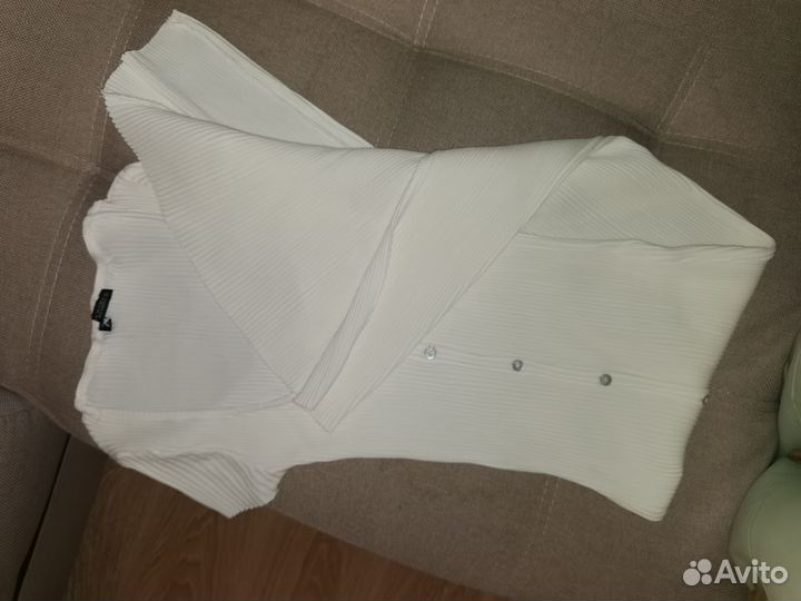 Женские вещи 42-44