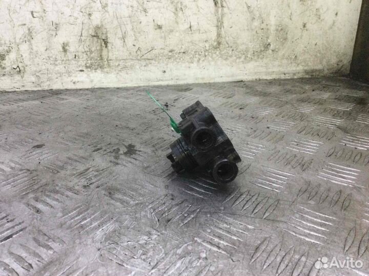 Насос топливный Mercedes C-klasse 0440020027; A611