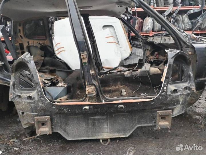 Б/У Панель задняя 691002F010 Hyundai-KIA