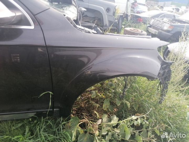 Крыло переднее правое Audi Q7 4.2 TDI