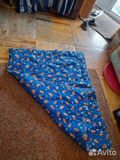 Три детских одеяльца