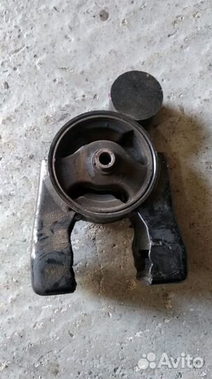 Опора двигателя задняя Hyundai Sonata NF