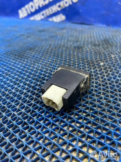 Кнопка корректора фар Lifan Solano седан 2011