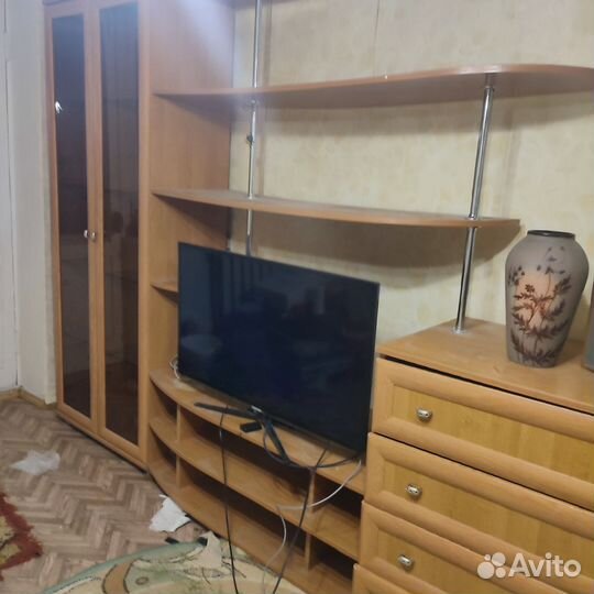 Отдам бесплатно мебель, 281 х55см, высота 210см