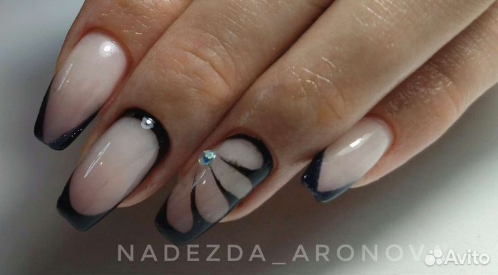 Наращивание ногтей