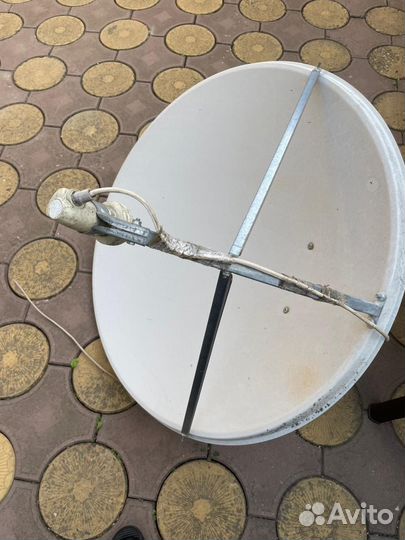 Антенна спутниковая