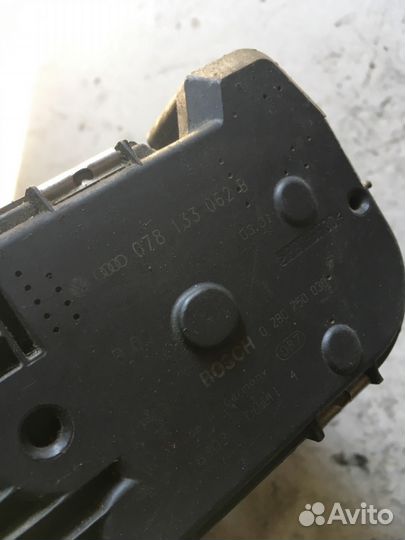 Дроссельная заслонка 078133062B Audi, VW V6