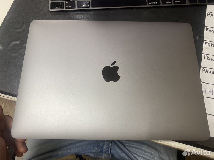 MacBook Air 13 2018 16 gb