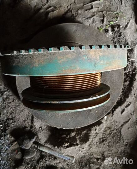 Шкив коленвала двигателя Volvo FH FM