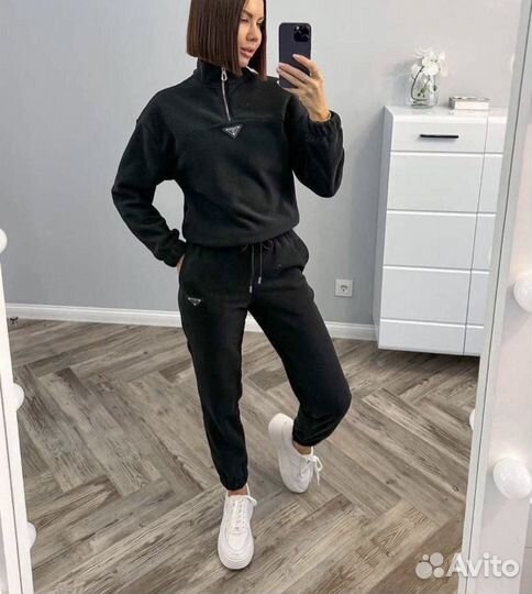 Спортивные костюмы новые M(46/48р )