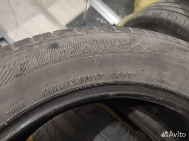 Bridgestone Turanza T001 225/55 R17 97S