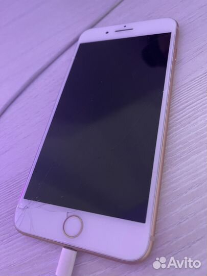 iPhone 8 Plus, 64 ГБ