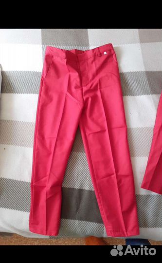 Детский костюм 140см