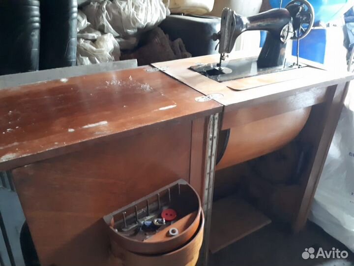 Швейная машина пмз им. Калинина