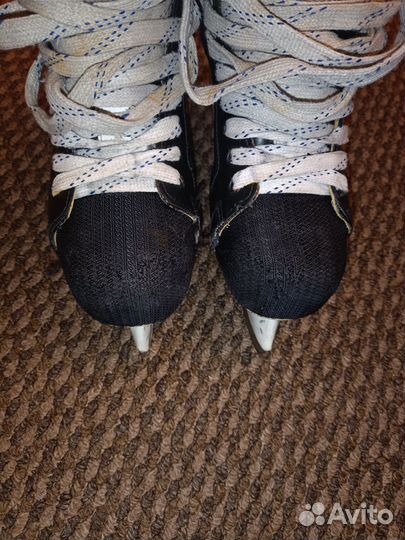 Хоккейные коньки bauer