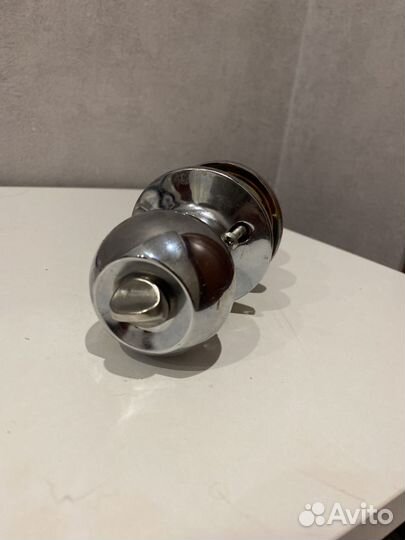 Дверные ручки межкомнатные с замком бу