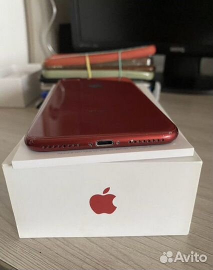 iPhone 8 Plus, 64 ГБ