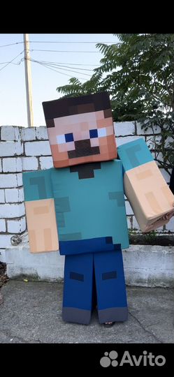 Ростовая кукла Стив из Майнкрафта