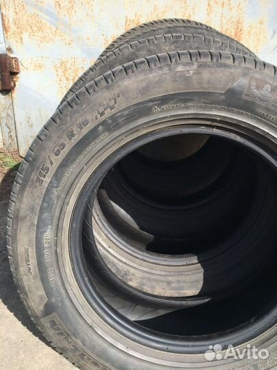 Michelin Agilis 3 215/65 R16