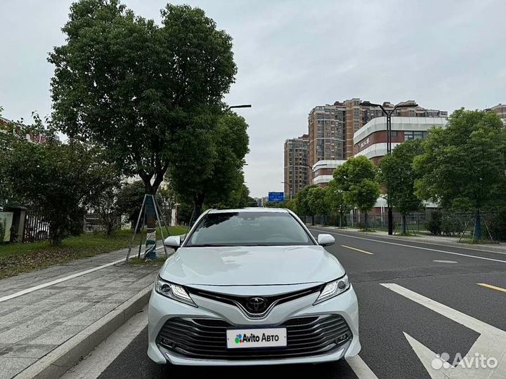 Toyota Camry 2.0 AT, 2019, 45 000 км