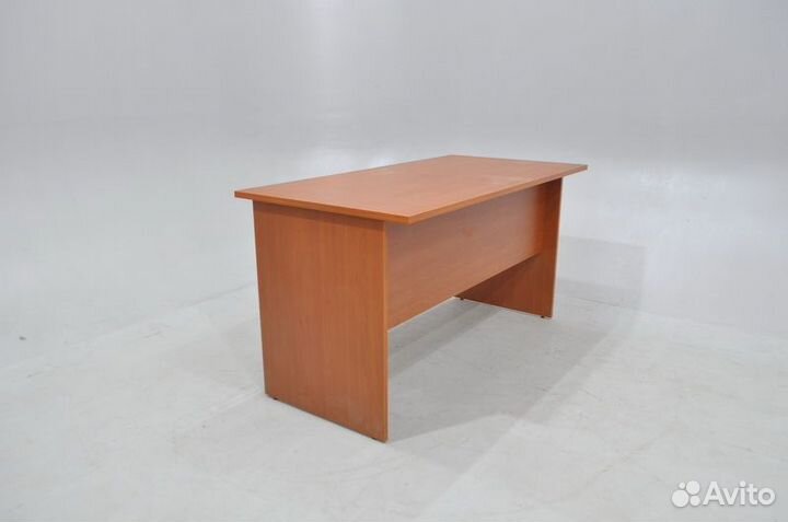 Стол офисный
