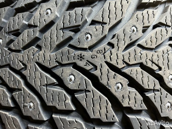 Nokian Tyres Hakkapeliitta 9 245/40 R19 98T