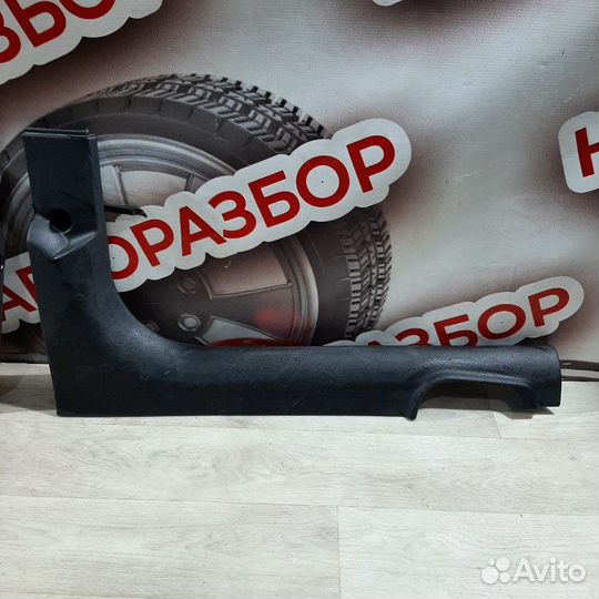 Накладка на порог салона передняя LADA Vesta седан