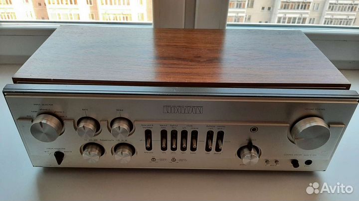 Предварительный усилитель luxman c-1010