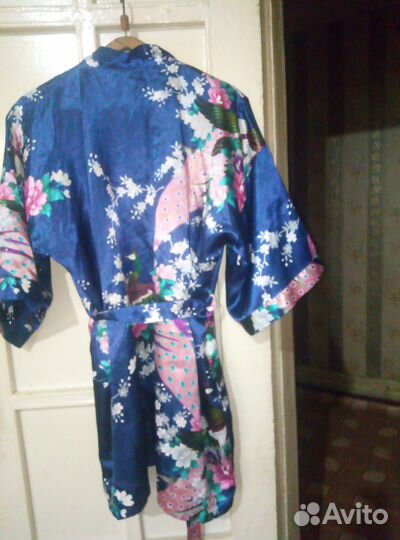 Халат из атласа 48 р