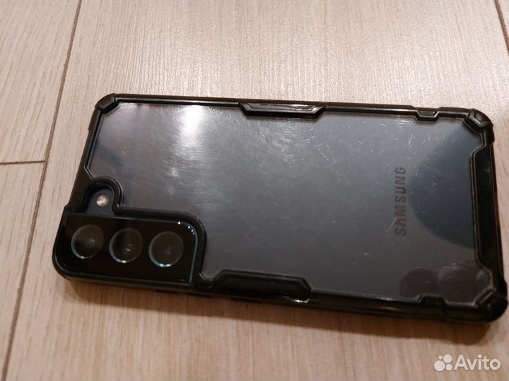 Samsung Galaxy S22, 8/256 ГБ