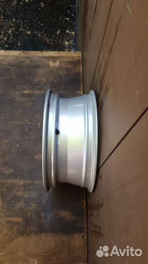 Диск Литой R15 Volkswagen Polo 5