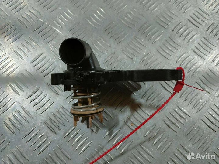 Термостат Audi A7 4G 2014 06E121111AL