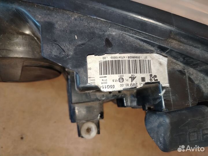 Фара передняя правая peugeot 308