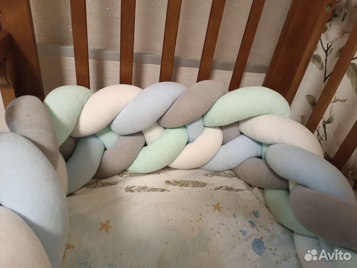Бортик косичка в кроватку