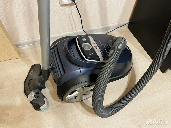 Пылесос Philips 2200 W