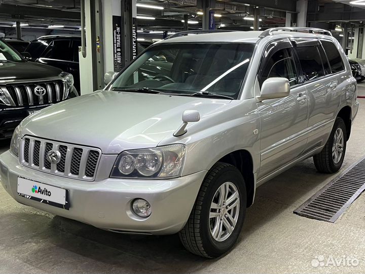 Toyota Kluger, 2000