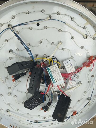 Люстра круглая без подвесов