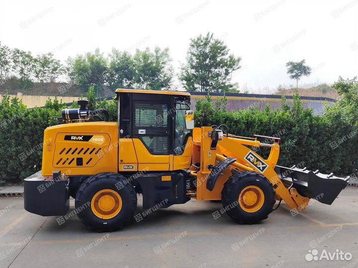 Фронтальный погрузчик Runmax 760Е, 2023
