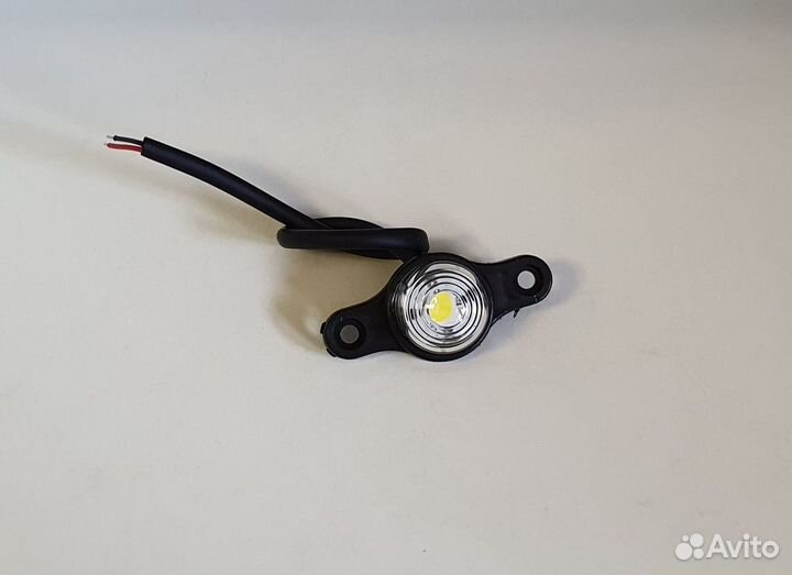 Фонарь габаритный 141-01 белый, LED